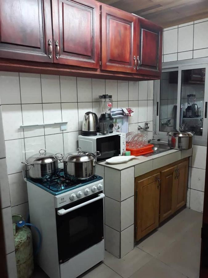 Dream'S House Bonamoussadi - Studio Bed & Breakfast Douala Exterior photo
